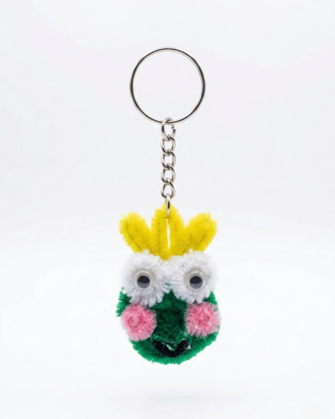 AGANTUK Handcrafted Pipe Cleaner Frog Buddy Keychain, Green and White, Animal Design with Googly Eyes